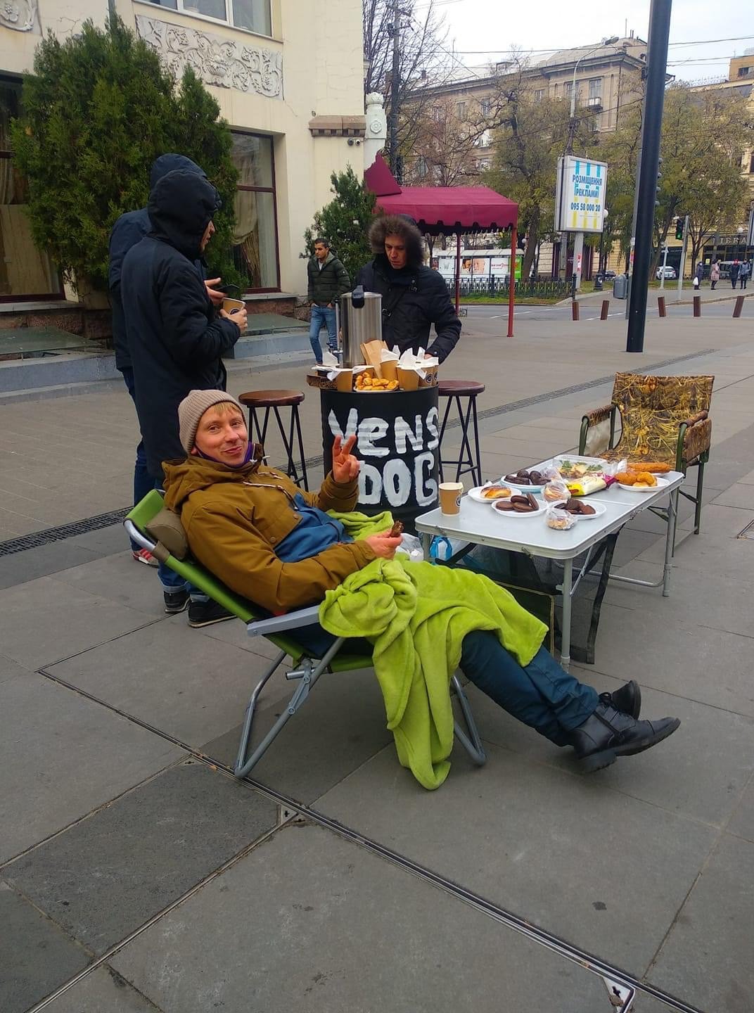 Рестораторы на Короленко. ФБ Сергей Головацкий