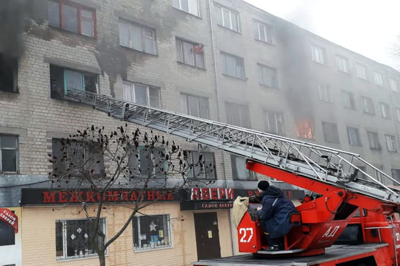 В Павлограде загорелось общежитие, фото-1