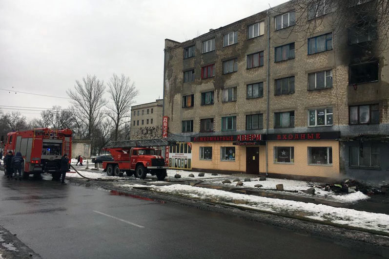 В Павлограде загорелось общежитие, фото-5