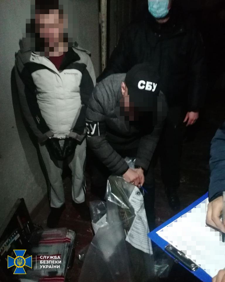 На Днепропетровщине СБУ накрыла нелегального торговца оружия и боеприпасов, фото-3
