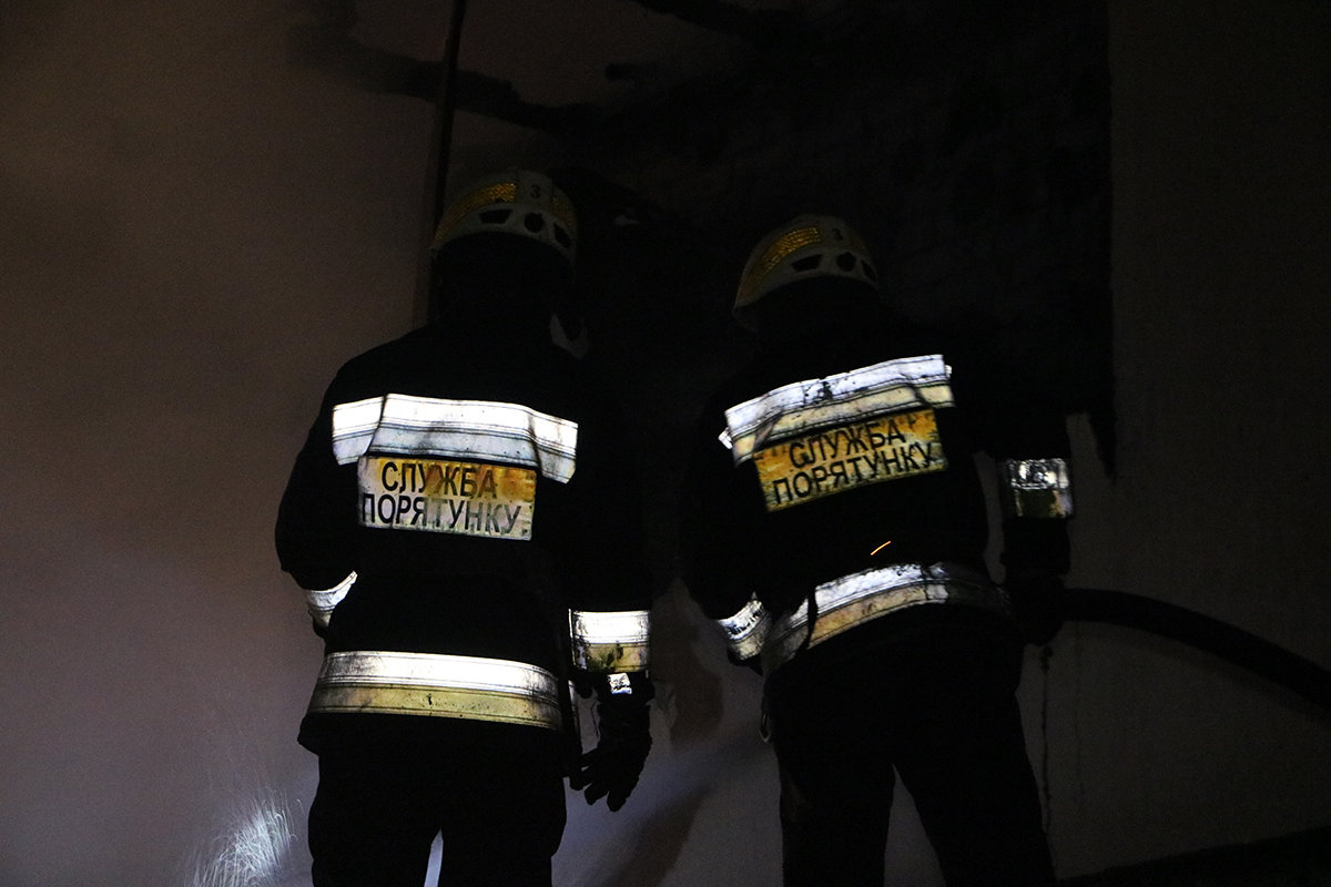 В Днепре 20 спасателей тушили дачу (ФОТО), фото-5