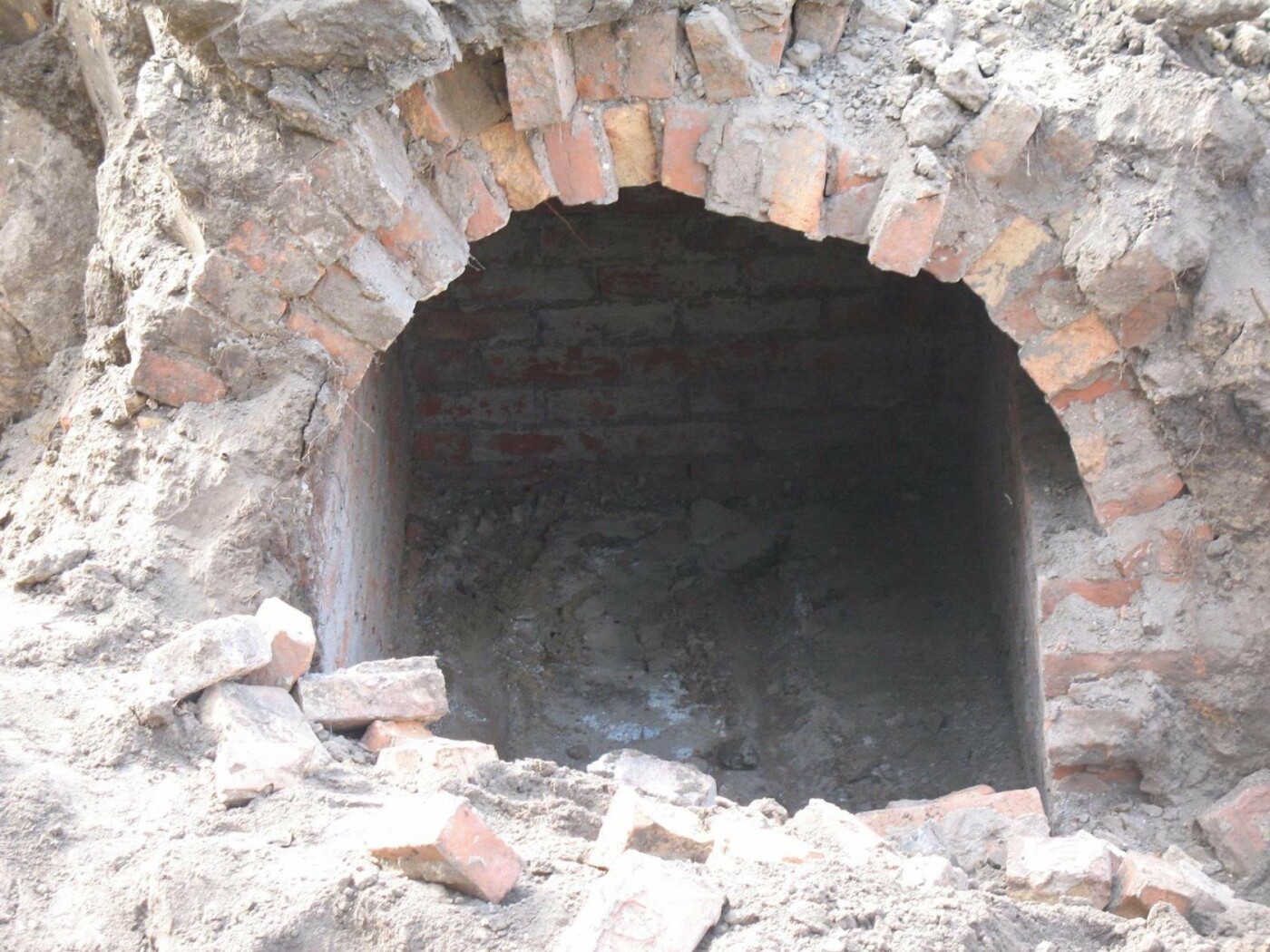«Днепр-Арена» построена на костях: история одного строения, фото-3