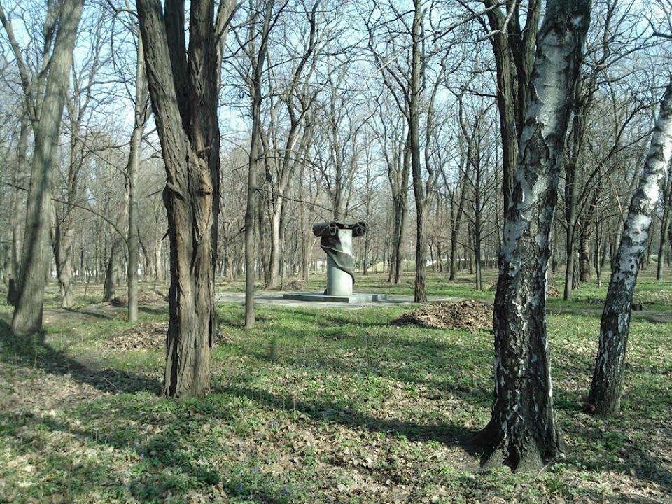 Прогулки рядом с уничтоженными могилами: легенды парков-некрополей Днепра, фото-4