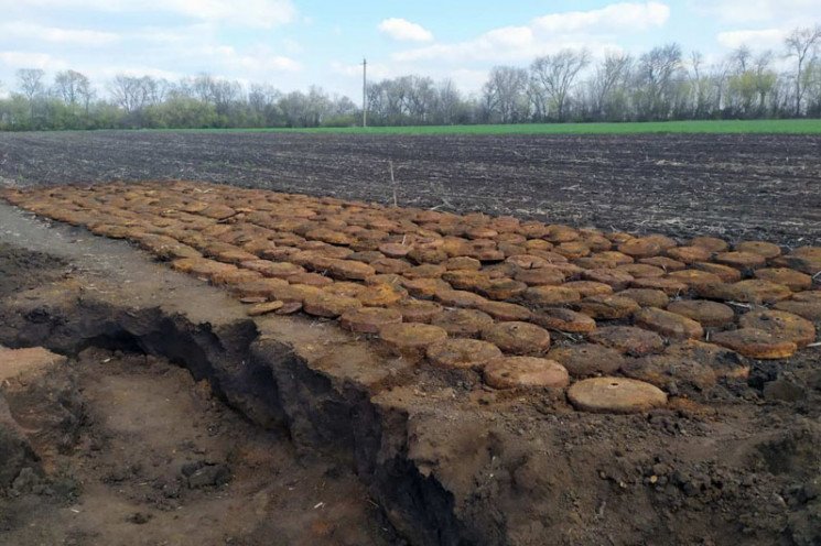 Отголоски войны: на Днепропетровщине взорвали 406 противотанковых мин, фото-1