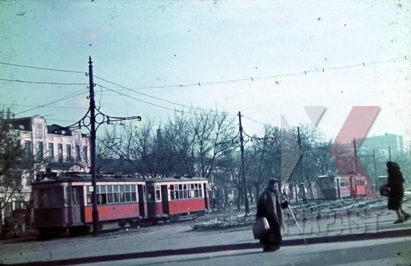 Комендантский час и расстрелы: как жили в оккупированном Днепре 80 лет назад, - редкие фото, фото-3