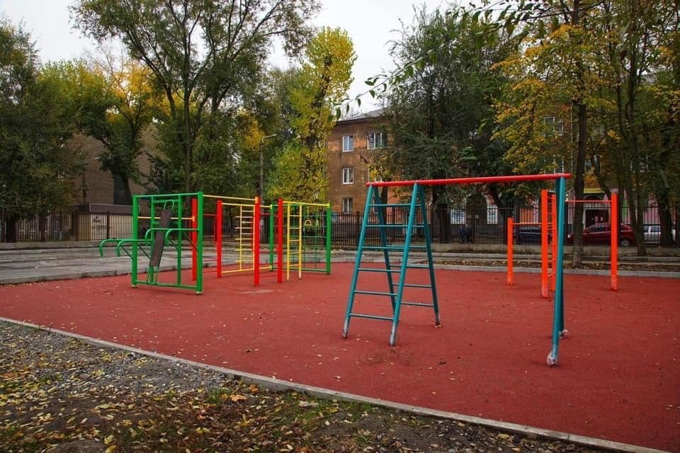 В Днепре вандалы уничтожают стадион за 7 миллионов: нардеп..., фото-4 В Днепре вандалы уничтожают стадион за 7 миллионов: нардеп угрожает "сломанными руками", фото-4