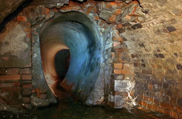Спрятанные сокровища и таинственные гроты: легенды загадочных подземелий на Соборной горе Днепра, фото-1