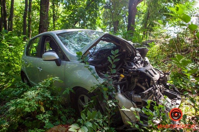 В Днепре городская маршрутка столкнулась с легковым автомобилем: есть пострадавшие, - ФОТО, фото-2