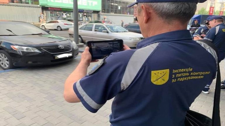 В Днепре решением суда снова отменили тарифы на парковку