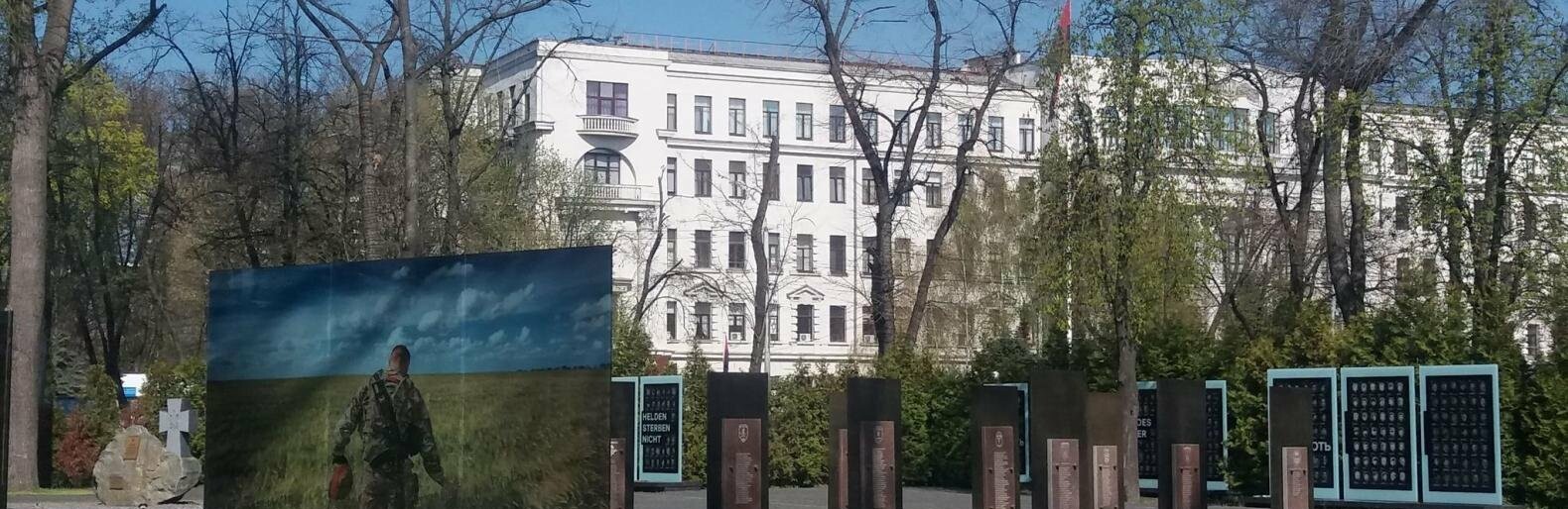 Днепровские активисты требуют лишить депутатского мандата и должности Геннадия Гуфмана: реакция политика