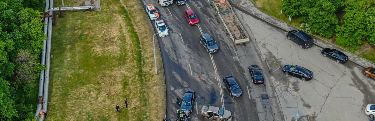В Днепре в страшном ДТП столкнулись четыре легковых автомобиля
