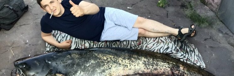 В Днепропетровской области мужчина на удочку поймал сома-гиганта, - ФОТО