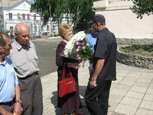 image004