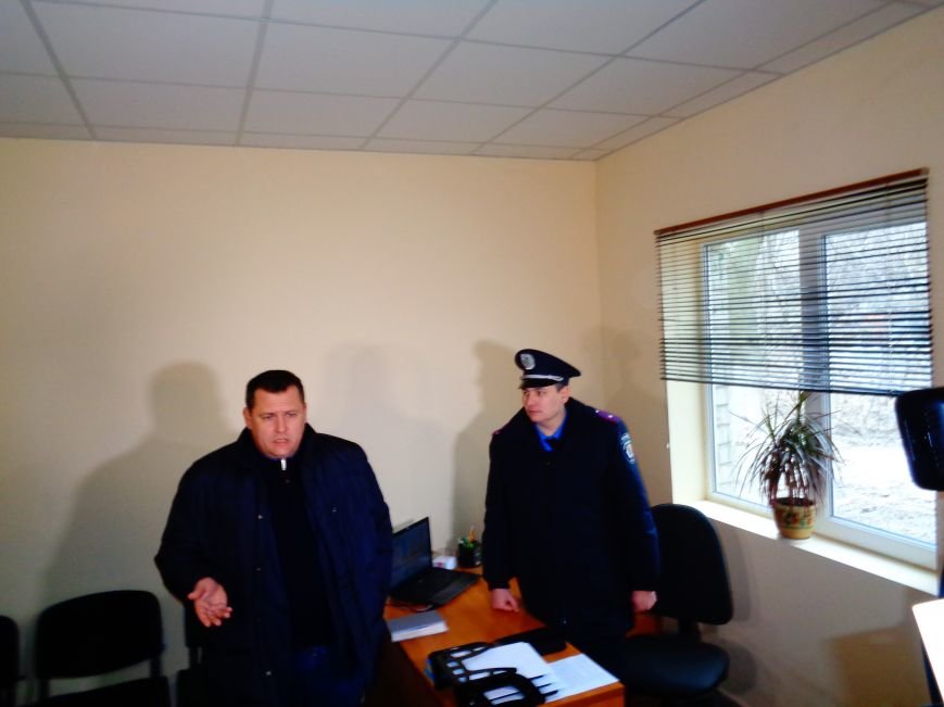 На Мирном открыли полицейский участок вместо «пивнушки» (ФОТО) (фото) - фото 4